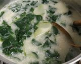 Foto langkah ke 3 dari resep Daun katuk masak bobor....