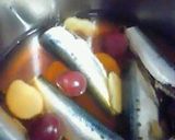 A picture of step 2 of Eat Them Up, Bones and All Sardines and Umeboshi Simmered in a Pressure Cooker.