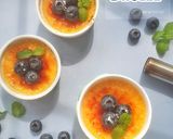 Foto langkah ke 6 dari resep Blueberry Crème Brulée.
