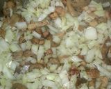 Foto del paso 4 de la receta Arroz encebollado con panceta y champiñones
