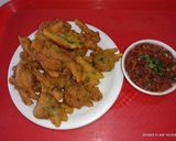 आलू की लच्छेदार भजिया (aloo ki lachedar bhajiya recipe in Hindi) रेसिपी चरण 3 फोटो