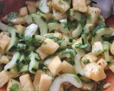 Foto del paso 3 de la receta: Ensalada de piña con pepino