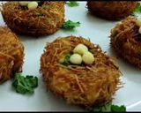 A picture of step 2 of Nest Bites/ Bird Nest Bites.