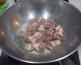薯仔洋蔥炆排骨的食譜步驟4照片