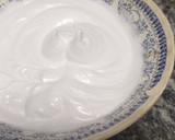 Foto del paso 3 de la receta: Bizcocho con pepitas de chocolate