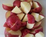 A picture of step 2 of Rosemary & Garlic Red skin potatos.