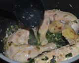 Foto del paso 4 de la receta: Pollo con crema de queso roquefort