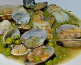 Foto del paso 3 de la receta: Sepia con almejas en salsa verde