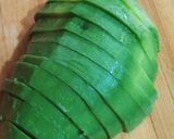 صورة لخطوة 3 من وصفة فطور الصباح 🥑🍳☕