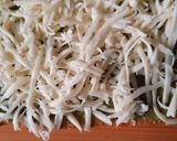 ચીઝ ચીલી સેન્ડવિચ (Cheese Chilli Sandwich Recipe In Gujarati) રેસીપી સ્ટેપ2ફોટો