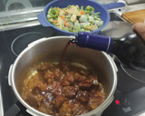 Foto del paso 4 de la receta: Menestra con ternera 🥬🥕🐄🥔