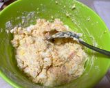Foto langkah ke 3 dari resep Lumpia crab stik telor mayo.