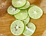 Foto langkah ke 5 dari resep Es Teh Serai Jeruk Nipis.