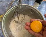 Foto langkah ke 6 dari resep Bomboloni Custard / Donat Isi Custard Mudah.