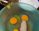 Foto langkah ke 1 dari resep Bolu Kukus Buah Naga.