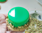 Foto del paso 13 de la receta: Semifríos de pistacho y limón con glaseado espejo
