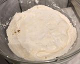 Füstölt sajtos, magvas mini kiflik recept fázis 3 fotója