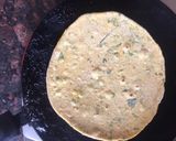 A picture of step 2 of Mixed paratha.