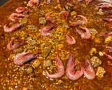 Foto del paso 4 de la receta: Arroz con sepia, atún y gambitas