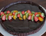 Foto langkah ke 3 dari resep Triple Choco Mud Tart.