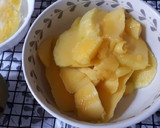Foto del paso 1 de la receta: Smoothie de mango, banana y naranja