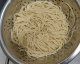 Foto del paso 9 de la receta: Spaghetti con salchicha y salsa de tomate