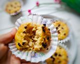 Foto langkah ke 7 dari resep Muffin Pisang Topping Cranberry.
