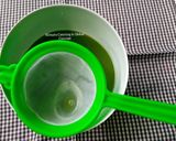 A picture of step 4 of Cucumber ginger drink.
