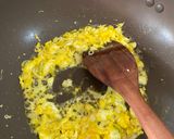 Foto langkah ke 2 dari resep Indomie Goreng Tek-tek.