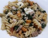 Foto del paso 6 de la receta: Fideos con espinaca y pollo