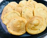 लेयर मठरी ( layered mathri recipe in Hindi) रेसिपी चरण 3 फोटो