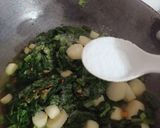 मूली का साग (Mooli ka saag recipe in hindi) रेसिपी चरण 2 फोटो