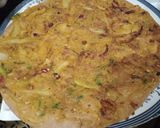 A picture of step 6 of Baisan Wali missi Roti with fries.