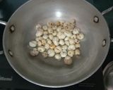 व्रत के नमकीन मखाना (Vrat ke namkeen makhana) रेसिपी चरण 1 फोटो