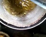 A picture of step 5 of Beguni bhaja.