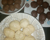A picture of step 3 of Leopard print bread.