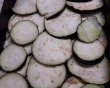 Foto del paso 1 de la receta: Colchón de vegetales 🥒🍆🌶🥔