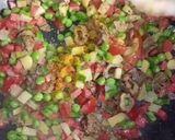 A picture of step 4 of Desi Style Vegetable Fried Rice 🍛🍚💛💚❤.