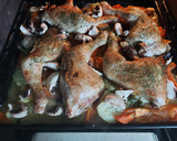 Foto del paso 4 de la receta: Pollo al horno con patatas y verdura al vino blanco
