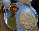 A picture of step 3 of Palak thepala.