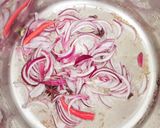 A picture of step 1 of Chicken curry.
