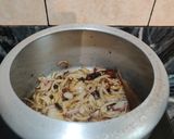 A picture of step 3 of ALOO ki TEHRI (a nice delicious one pot meal from Uttar Pradesh).