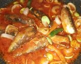 Gambar langkah 2 resipi Sardin Telur Pecah.