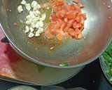 A picture of step 2 of Shahi Paneer Bhendi Masala.