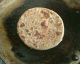 A picture of step 7 of Dum butter prantha.