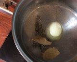 Une image de l'étape 1 de Boulettes à la sauce blanche.