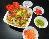 ફણગાયેલા મગ નું સલાડ(Sprouted mung salad recipe in Gujarati) રેસીપી સ્ટેપ2ફોટો