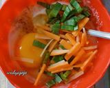 Foto langkah ke 3 dari resep Telur Dadar Padang Untuk Anak.