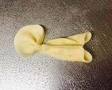 A picture of step 3 of Goldfish Gyoza Dumplings.
