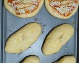 Foto langkah ke 3 dari resep Roti Pizza Sosis empuk irit telur.